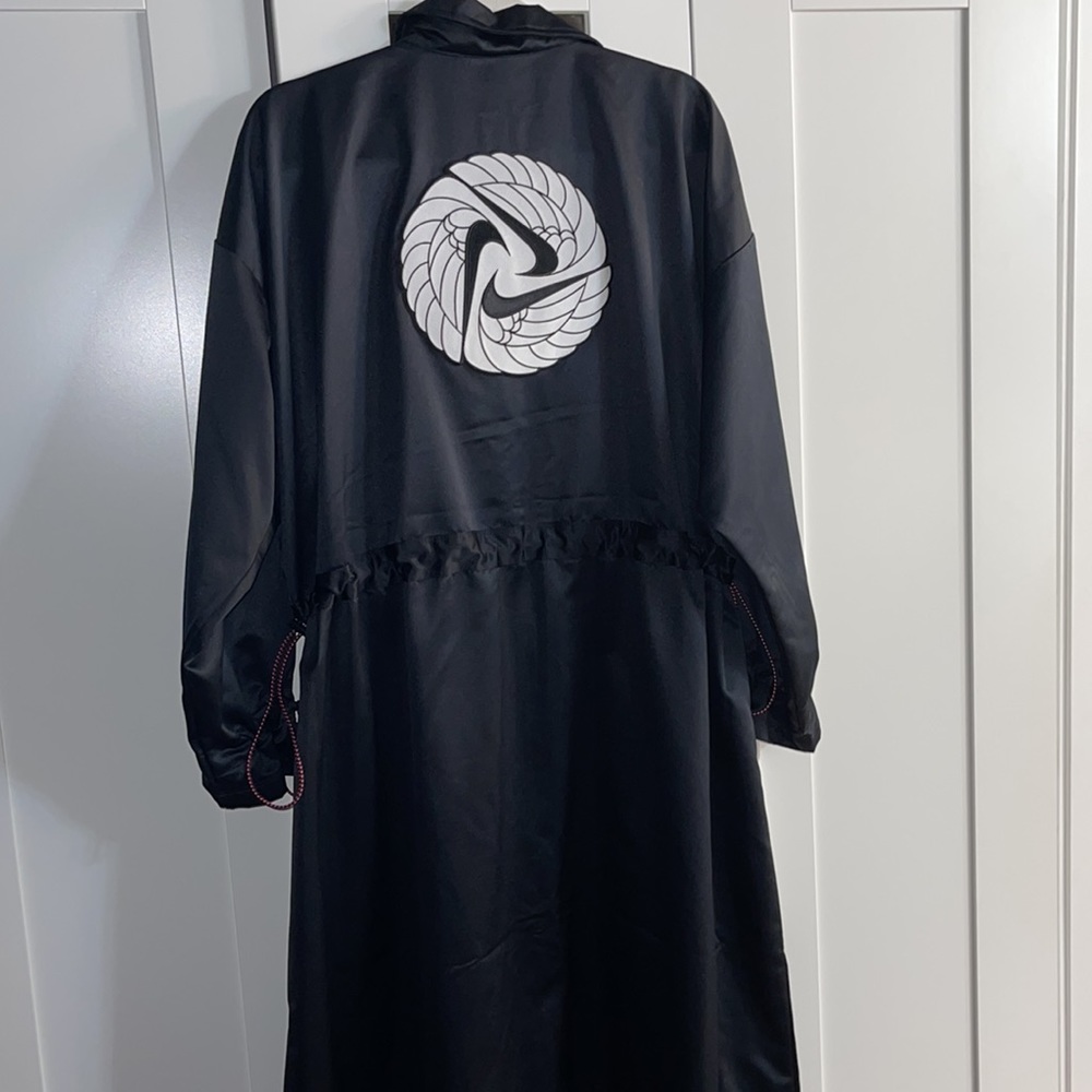 Nike duster jacket size M